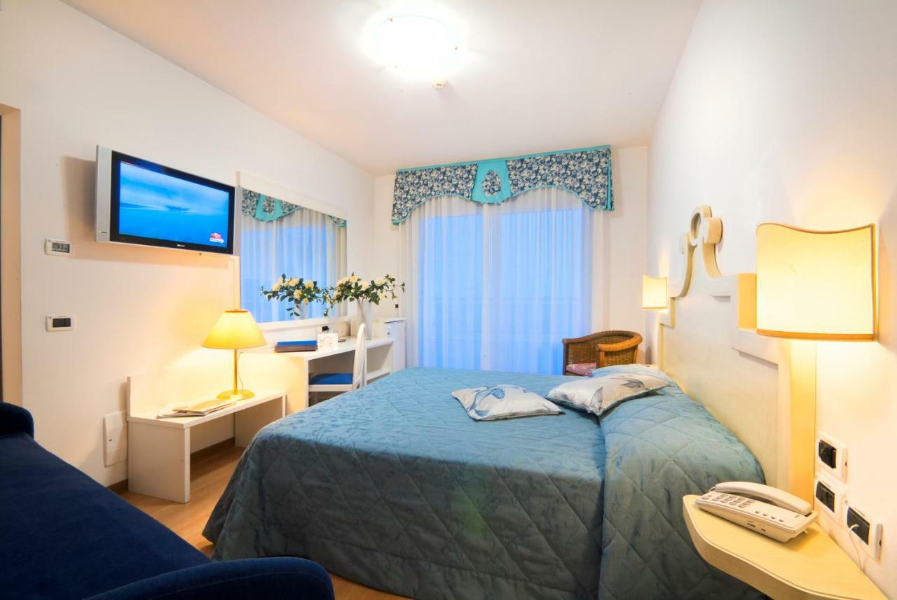 Hotel Panoramic Caorle Luaran gambar